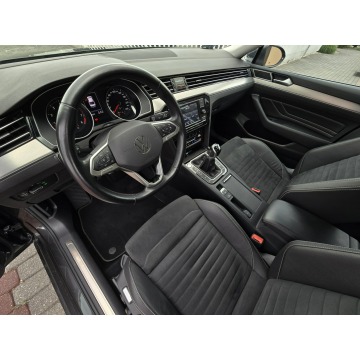 Volkswagen Passat  Sedan/Limuzyna 2022,  1.5 benzyna - Na sprzedaż za 72 900 zł - Nasiegniewo - zdjęcie 11