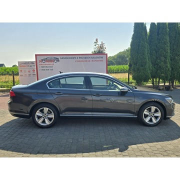 Volkswagen Passat  Sedan/Limuzyna 2020,  1.5 benzyna, automat - Na sprzedaż za 77 900 zł - Nasiegniewo - zdjęcie 4