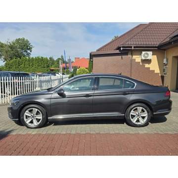 Volkswagen Passat  Sedan/Limuzyna 2020,  1.5 benzyna, automat - Na sprzedaż za 77 900 zł - Nasiegniewo - zdjęcie 8