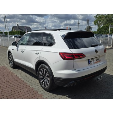 Volkswagen Touareg  SUV 2021,  3.0 diesel, automat - Na sprzedaż za 149 900 zł - Nasiegniewo - zdjęcie 7