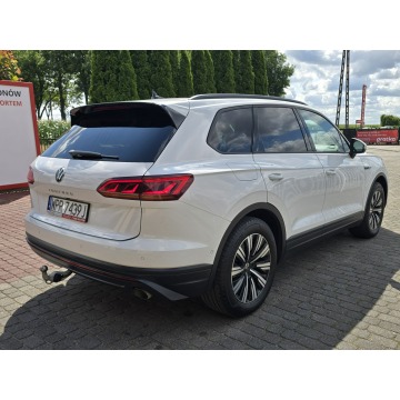 Volkswagen Touareg  SUV 2021,  3.0 diesel, automat - Na sprzedaż za 149 900 zł - Nasiegniewo - zdjęcie 5