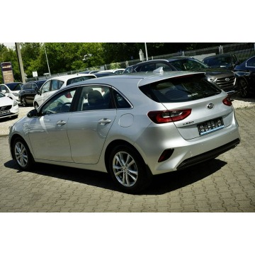 Kia Ceed  Hatchback 2019,  1.6 diesel - Na sprzedaż za 39 800 zł - Płock - zdjęcie 3