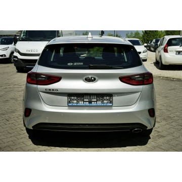 Kia Ceed  Hatchback 2019,  1.6 diesel - Na sprzedaż za 39 800 zł - Płock - zdjęcie 5
