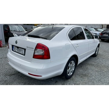 Skoda Octavia  Hatchback 2010,  1.4 benzyna, automat - Na sprzedaż za 26 900 zł - Elbląg - zdjęcie 6