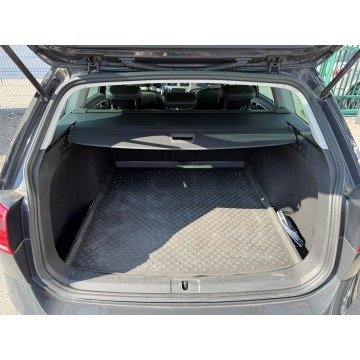 Volkswagen Golf  Kombi 2017,  2.0 diesel, automat - Na sprzedaż za 46 500 zł - Gdów - zdjęcie 10