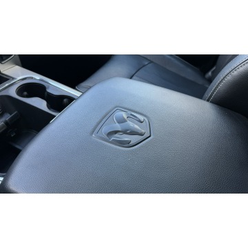 Dodge RAM 2018,  5.7 benzyna, automat - Na sprzedaż za 119 900 zł - Gdynia - zdjęcie 11