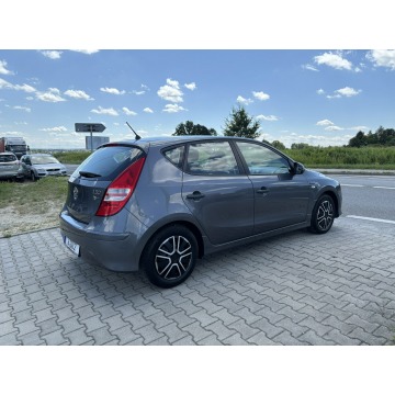 Hyundai i30  Hatchback 2010,  1.4 benzyna - Na sprzedaż za 20 700 zł - Przyszowice - zdjęcie 3