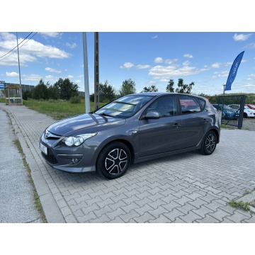Hyundai i30  Hatchback 2010,  1.4 benzyna - Na sprzedaż za 20 700 zł - Przyszowice - zdjęcie 2