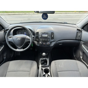 Hyundai i30  Hatchback 2010,  1.4 benzyna - Na sprzedaż za 20 700 zł - Przyszowice - zdjęcie 6