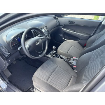 Hyundai i30  Hatchback 2010,  1.4 benzyna - Na sprzedaż za 20 700 zł - Przyszowice - zdjęcie 5