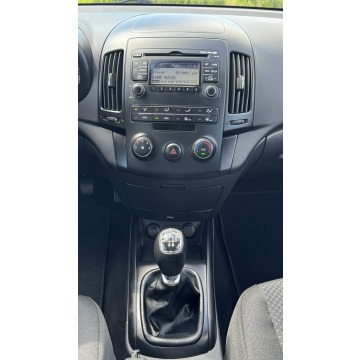 Hyundai i30  Hatchback 2010,  1.4 benzyna - Na sprzedaż za 20 700 zł - Przyszowice - zdjęcie 9