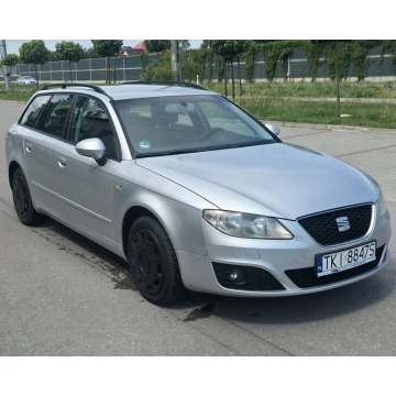 Seat Exeo  Kombi 2012,  2.0 diesel - Na sprzedaż za 9 900,00 zł - Piekoszów - zdjęcie 2