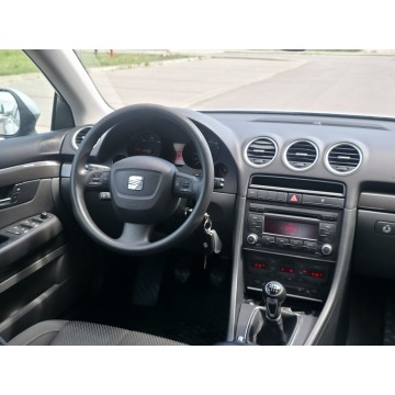 Seat Exeo  Kombi 2012,  2.0 diesel - Na sprzedaż za 9 900,00 zł - Piekoszów - zdjęcie 10