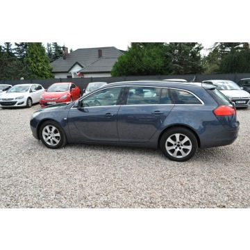 Opel Insignia  Kombi 2010,  1.8 benzyna - Na sprzedaż za 18 000 zł - Warszawa - zdjęcie 11