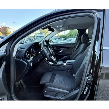 Mercedes - Benz GLC-klasa  SUV 2021,  2.0 diesel, automat - Na sprzedaż za 105 900 zł - Kamienna Góra - zdjęcie 9