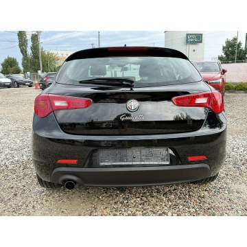 Alfa Romeo Giulietta  Hatchback 2010,  1.4 benzyna - Na sprzedaż za 16 900 zł - Kutno - zdjęcie 7