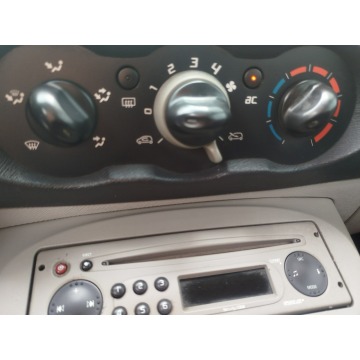 Renault Twingo  Hatchback 2009,  1.1 benzyna - Na sprzedaż za 4 300,00 zł - Toruń - zdjęcie 5