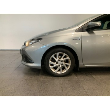 Toyota Auris  Kombi 2017,  1.8 hybryda, automat - Na sprzedaż za 54 000 zł - Sadlno - zdjęcie 4