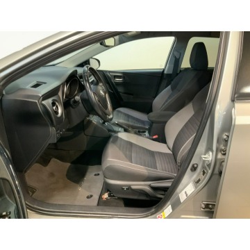 Toyota Auris  Kombi 2017,  1.8 hybryda, automat - Na sprzedaż za 54 000 zł - Sadlno - zdjęcie 6
