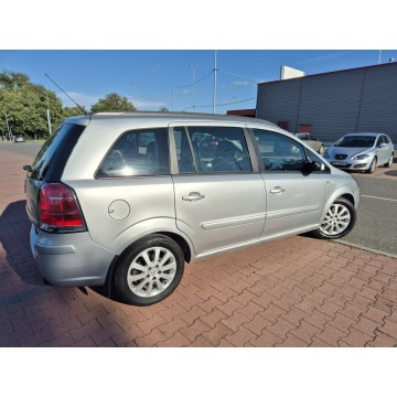 Opel Zafira  Minivan/Van 2005,  1.9 diesel, automat - Na sprzedaż za 9 800,00 zł - Zielona Łąka - zdjęcie 5
