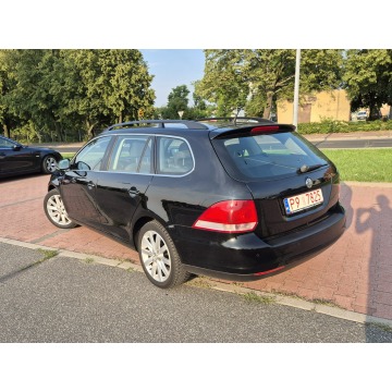 Volkswagen Golf  Kombi 2009,  1.4 benzyna - Na sprzedaż za 13 400 zł - Zielona Łąka - zdjęcie 5