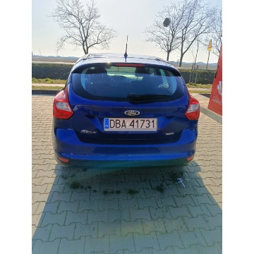 Ford Focus  Hatchback 2014,  1.0 benzyna - Na sprzedaż za 14 999 zł - Oława - zdjęcie 4