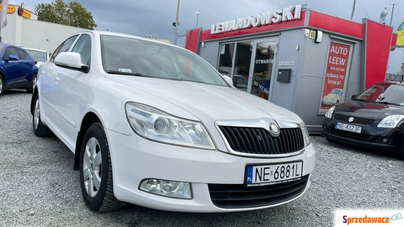 Skoda Octavia  Hatchback 2010,  1.4 benzyna, automat - Na sprzedaż za 26 900 zł - Elbląg