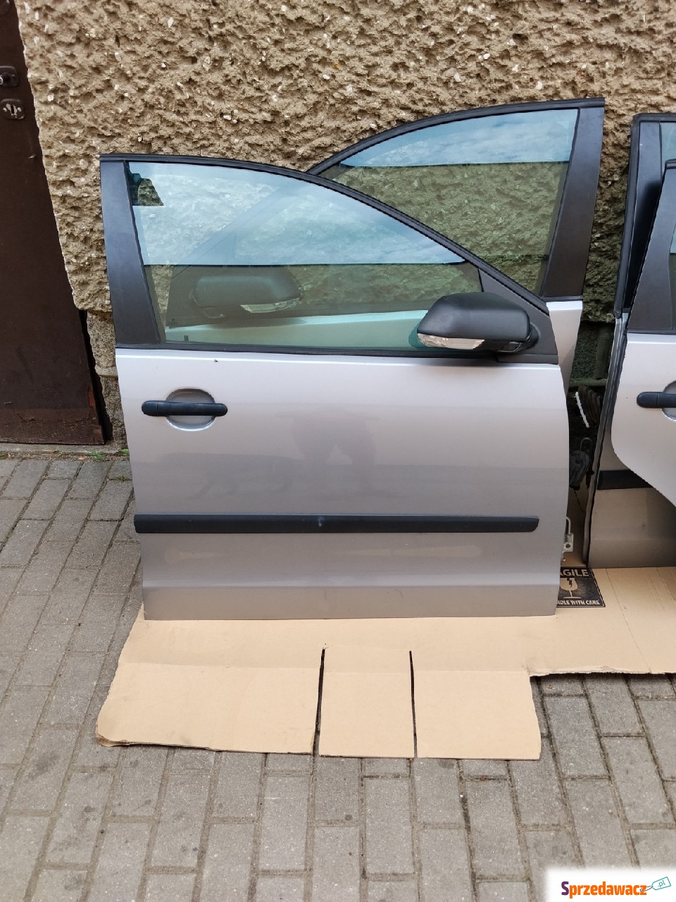 Drzwi prawe przednie volkswagen...