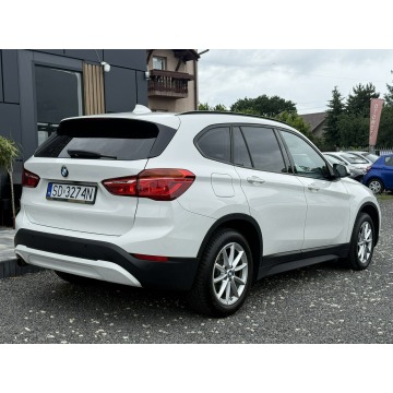 BMW X1  SUV 2020,  1.5 benzyna, automat - Na sprzedaż za 74 900 zł - Będzin - zdjęcie 9