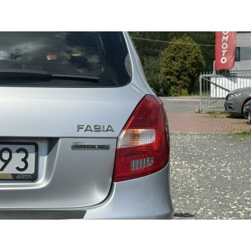 Skoda Fabia  Kombi 2013,  1.2 diesel - Na sprzedaż za 12 900 zł - Będzin - zdjęcie 9