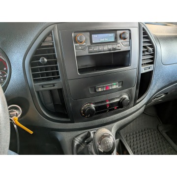Mercedes - Benz Vito  Bus 2022,  2.0 diesel - Na sprzedaż za 65 897 zł - Kraków - zdjęcie 11