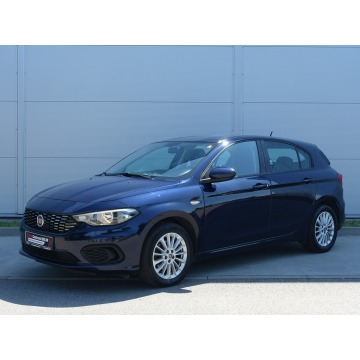Fiat Tipo  Hatchback 2017,  1.4 benzyna - Na sprzedaż za 27 900 zł - Lublin - zdjęcie 2