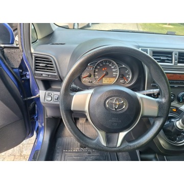 Toyota Verso  Minivan/Van 2012,  1.3 benzyna - Na sprzedaż za 13 999 zł - Siewierz - zdjęcie 11