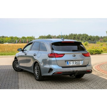 Kia Ceed  Kombi 2020,  1.6 diesel, automat - Na sprzedaż za 43 900 zł - Ostrów Mazowiecka - zdjęcie 4