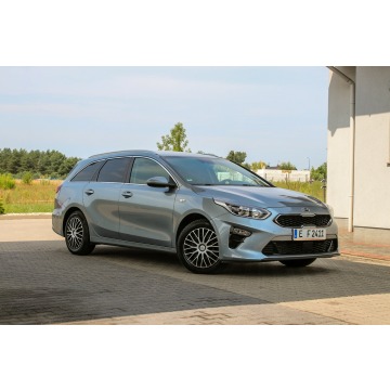 Kia Ceed  Kombi 2020,  1.6 diesel, automat - Na sprzedaż za 43 900 zł - Ostrów Mazowiecka - zdjęcie 11