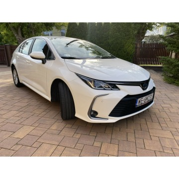Toyota Corolla  Sedan/Limuzyna 2022,  1.8 hybryda, automat - Na sprzedaż za 76 900 zł - Pruszków - zdjęcie 5