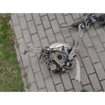 Zwrotnica prawa Audi a4 b9 przed lift AVANT - Zwrotnice - Zbąszyń - zdjęcie 2