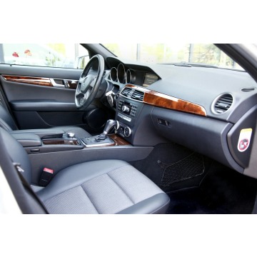 Mercedes - Benz C-klasa  Kombi 2011,  1.8 benzyna, automat - Na sprzedaż za 32 900 zł - Świebodzin - zdjęcie 7