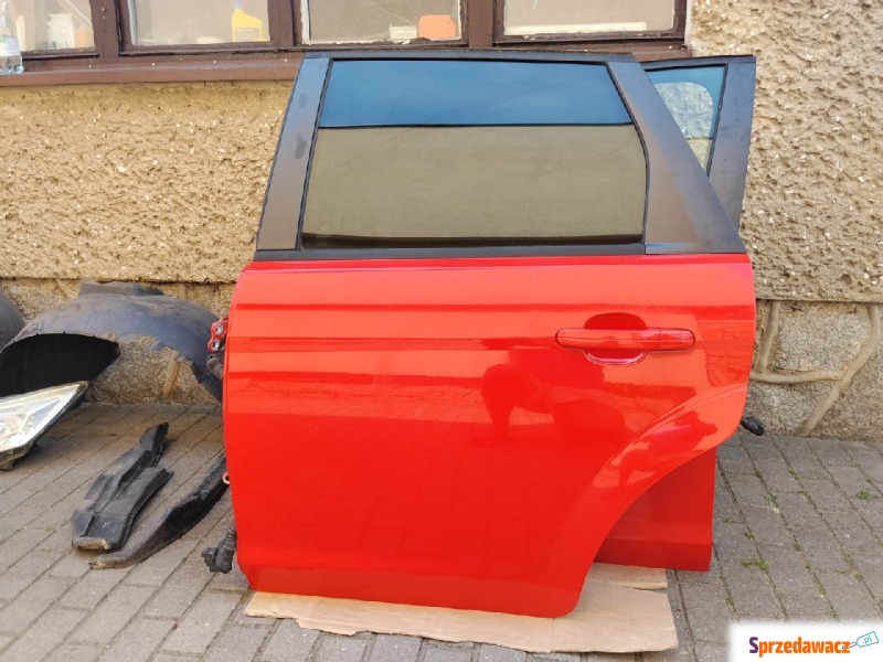 Drzwi lewe tył ford focus MK2 LIFT stan bardzo... - Części blacharskie - Zbąszyń
