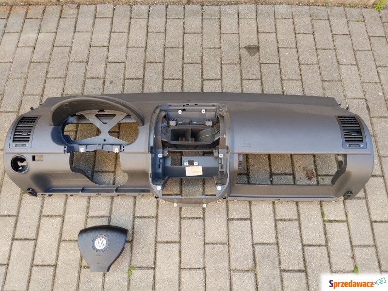 Deska rozdzielcza plus airbag i pasy komplet Polo... - Deski rozdzielcze - Zbąszyń