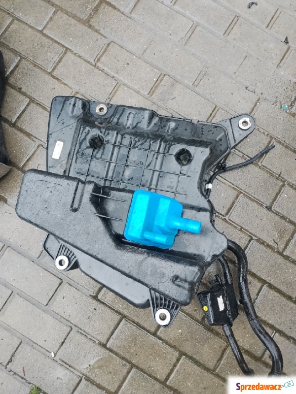 Zbiornik ad blue Audi a4 b9 przed lift 2.0 TDI... - Pozostałe części - Zbąszyń