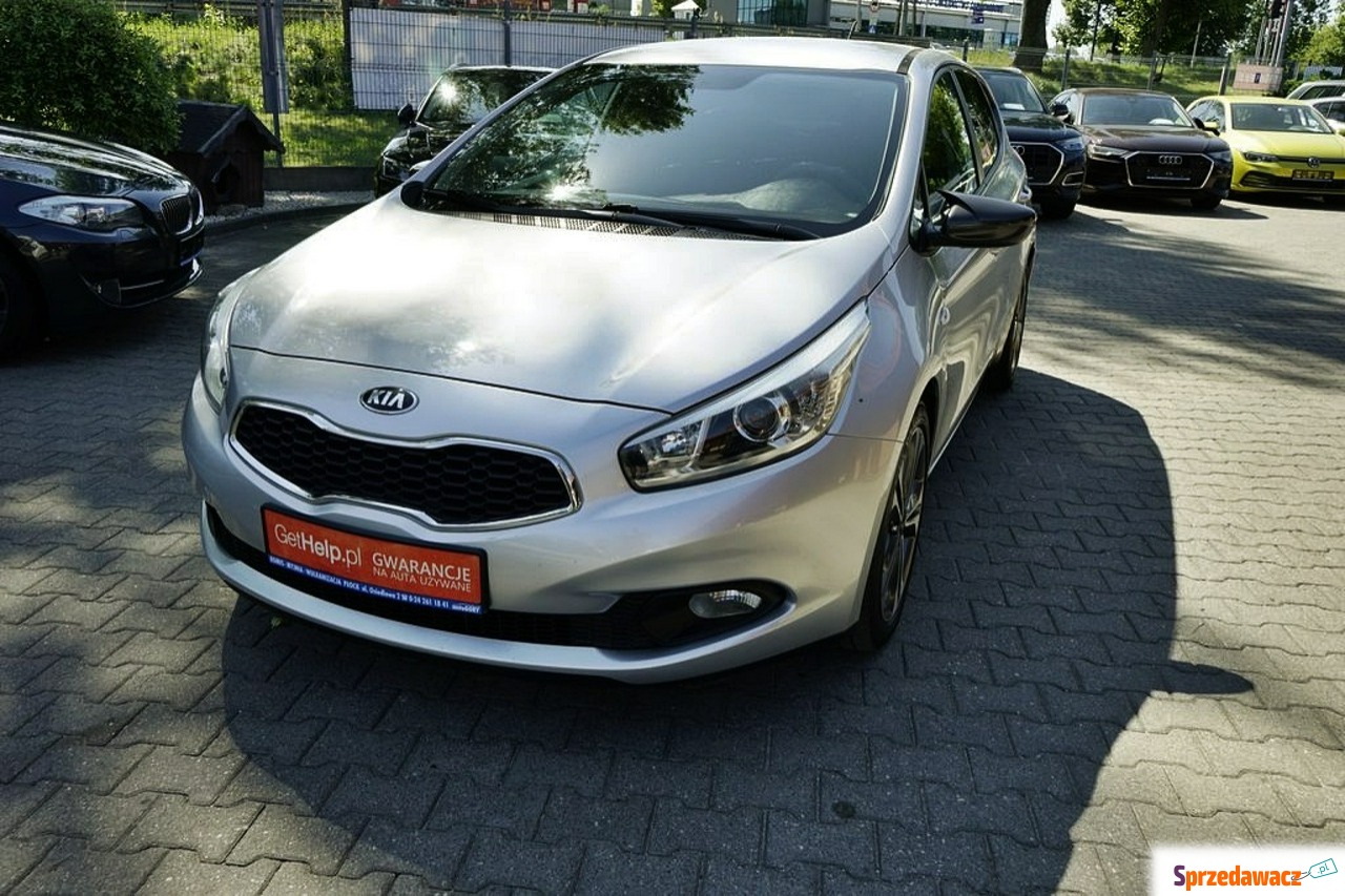 Kia Cee'd - 1,6CRDI Klima, NAVI,...