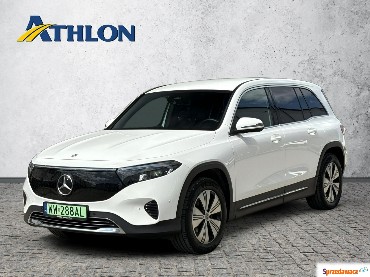 Mercedes - Benz EQB-klasa 2024