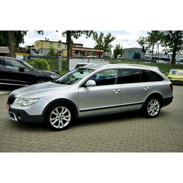 Skoda Superb  Kombi 2013,  1.6 diesel - Na sprzedaż za 26 800 zł - Płock - zdjęcie 8