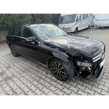 Mercedes - Benz C-klasa  Kombi 2019,  2.0 diesel, automat - Na sprzedaż za 37 900 zł - Zielona Łąka - zdjęcie 6