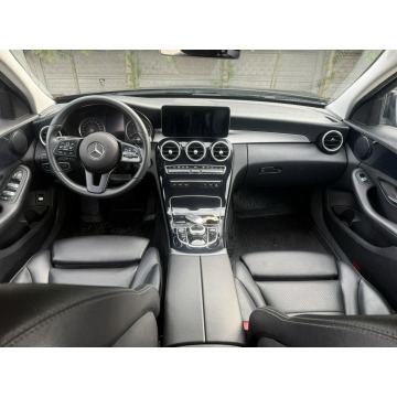 Mercedes - Benz C-klasa  Kombi 2019,  2.0 diesel, automat - Na sprzedaż za 37 900 zł - Zielona Łąka - zdjęcie 9