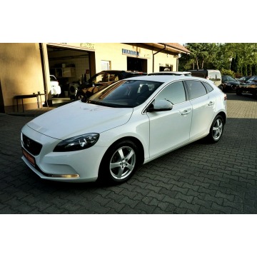 Volvo V40  Hatchback 2013,  1.6 diesel - Na sprzedaż za 21 900 zł - Płock - zdjęcie 2