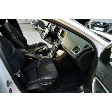 Volvo V40  Hatchback 2013,  1.6 diesel - Na sprzedaż za 21 900 zł - Płock - zdjęcie 12