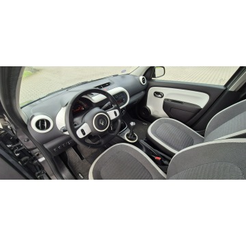 Renault Twingo  Hatchback 2020,  1.0 benzyna - Na sprzedaż za 32 800 zł - Paproć - zdjęcie 12