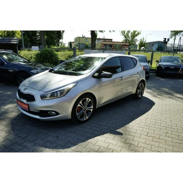 Kia Ceed  Hatchback 2013,  1.6 diesel - Na sprzedaż za 21 400 zł - Płock - zdjęcie 3
